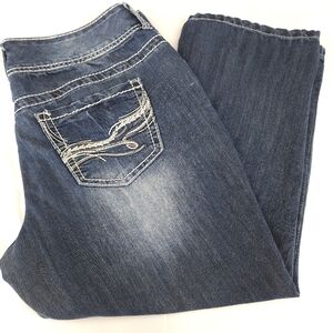 Maurices Factory Distressed Blue Denim Capris Size 11/12